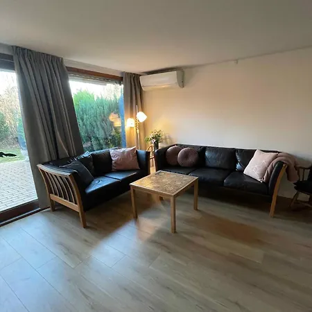 Charming In Peaceful Area *