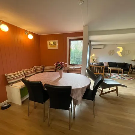 Charming In Peaceful Area Holiday home *