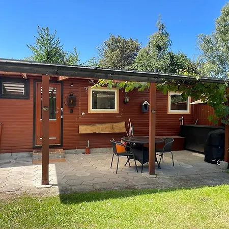 Charming In Peaceful Area Holiday home