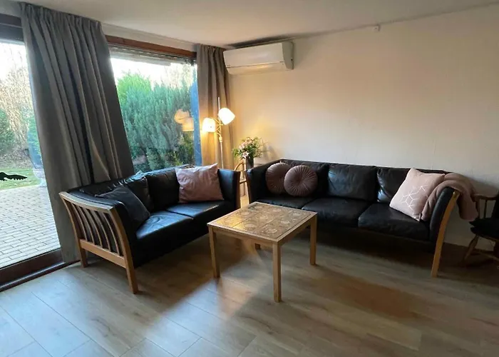 Charming In Peaceful Area *